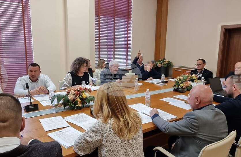 Разрешение за промяна в капиталовата програма и прекратяване на съсобственост гласуваха общинските съветници в Козлодуй