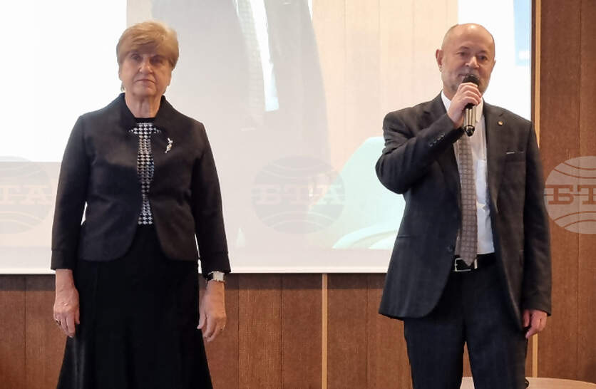 ������ �������� � ������� ������� �� ������ ������������ �� �������� ������� � ����� ������, ����� ����. ����� �������