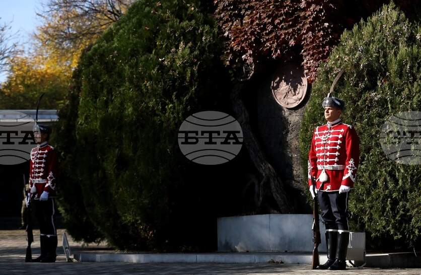 С военен ритуал ще бъде отдадена почит пред паметта на загиналите военнослужещи