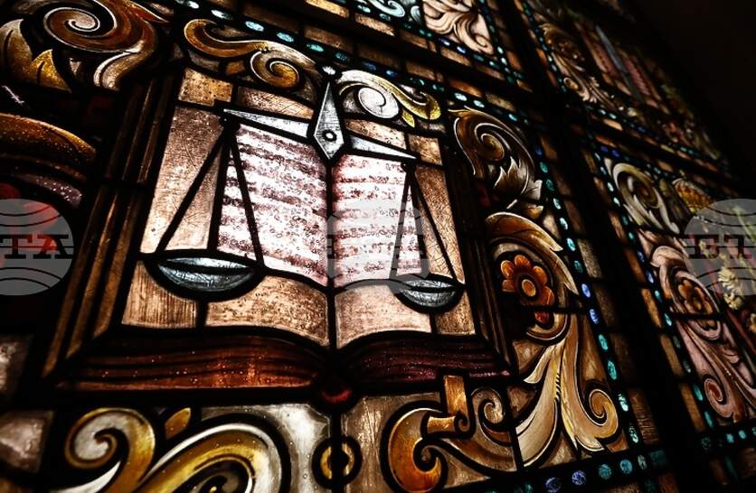         1083 ,    329  ,  206  ,   26 