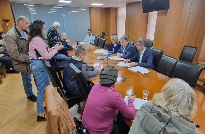     -     2026 .       65,16 .    