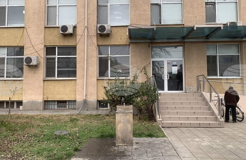 ���� �� �� ������� ������ �� ��������� ���� �� 1 ������, ��������� �� ��� � �����