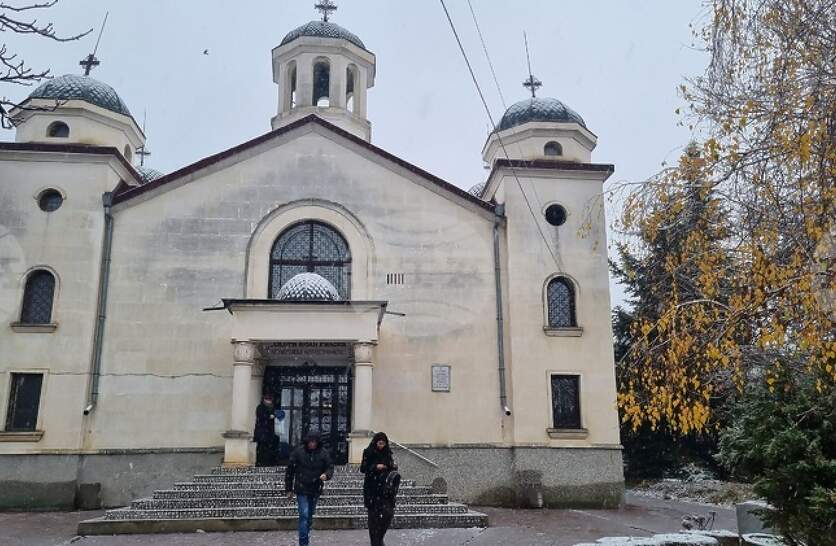 ��� 1600 �� ��������� �� ����������� � ������ ���������