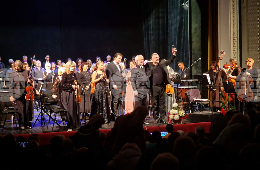 � ��������� ���� ������� � ������� ���������� 70-����������� �� ������� ������ ������