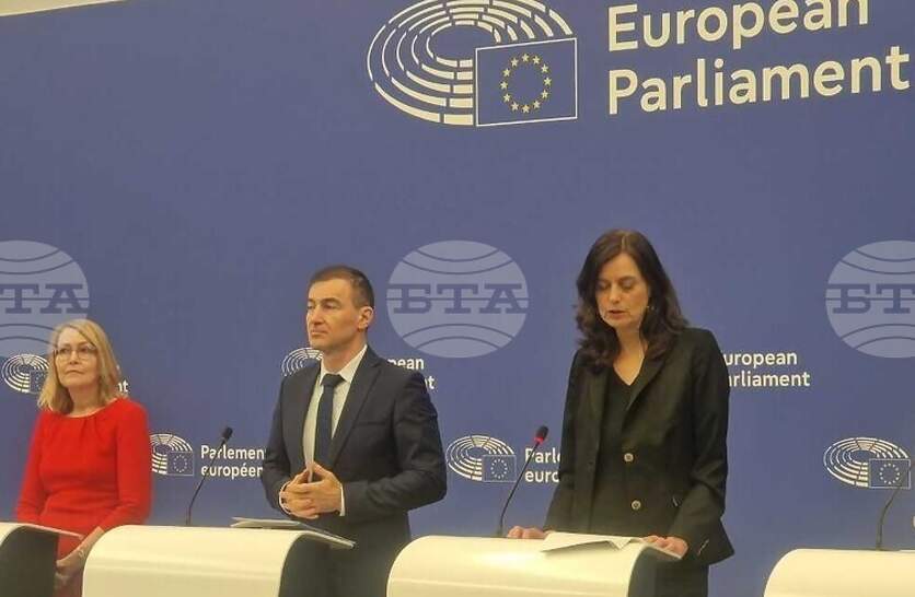 ������ ������� ��������� ��������� ���������� �� ��� � 3 ����� � ����������� ��������� �� ��-������ ��������������� ����� ���������������