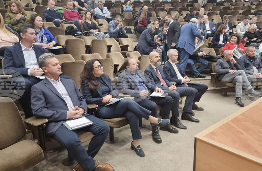 ������ ����� ������������ � ������� �� ����������� �� �������� ������, ��������� ��� ����� � ������������� ��������������