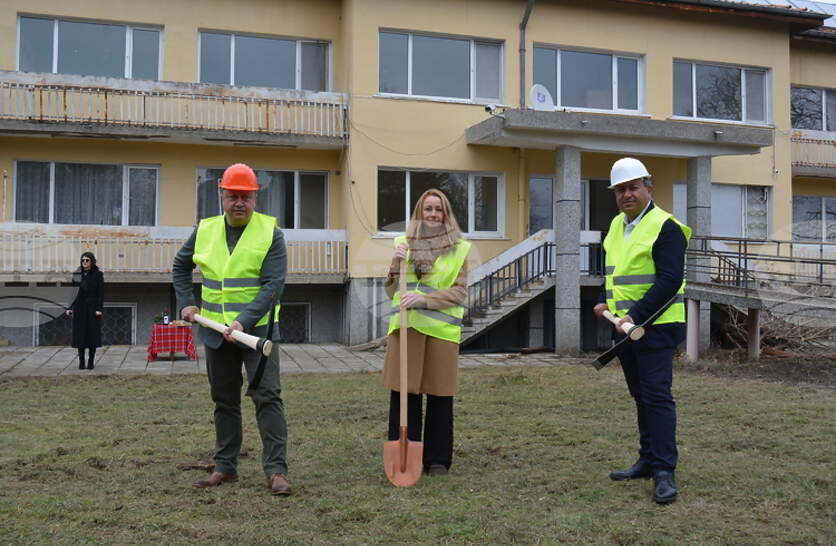 ������� ������������ �� ��� ������ �� ���������� ����� �� ���������� ���� � �������� � ������������� ���� �������