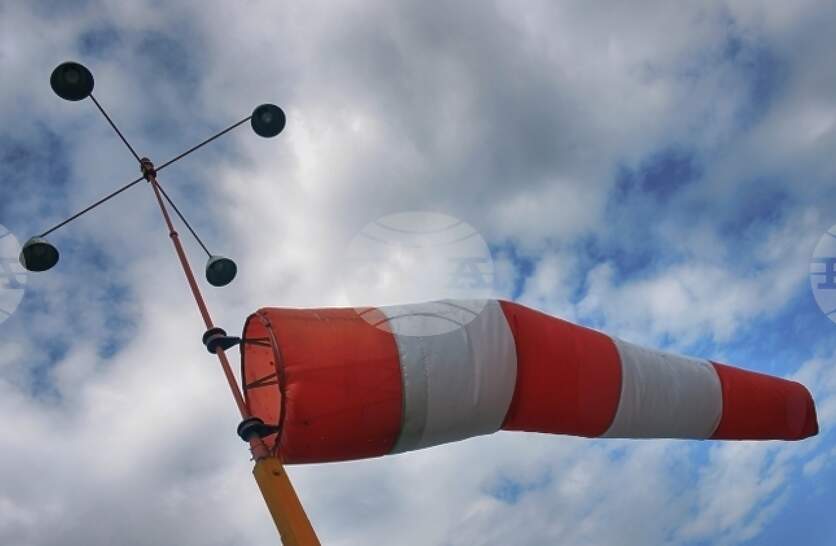 ��������� �� ������ � ������ � ���������� 100 ��/�, �������� �� ��������������������� ������� � �����