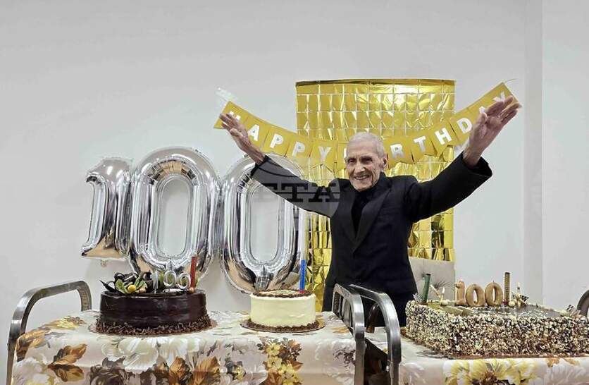 � ���� �� ����� ���� ������ ������ � ������ ������������ 100-������� ������ �� ������ ��������