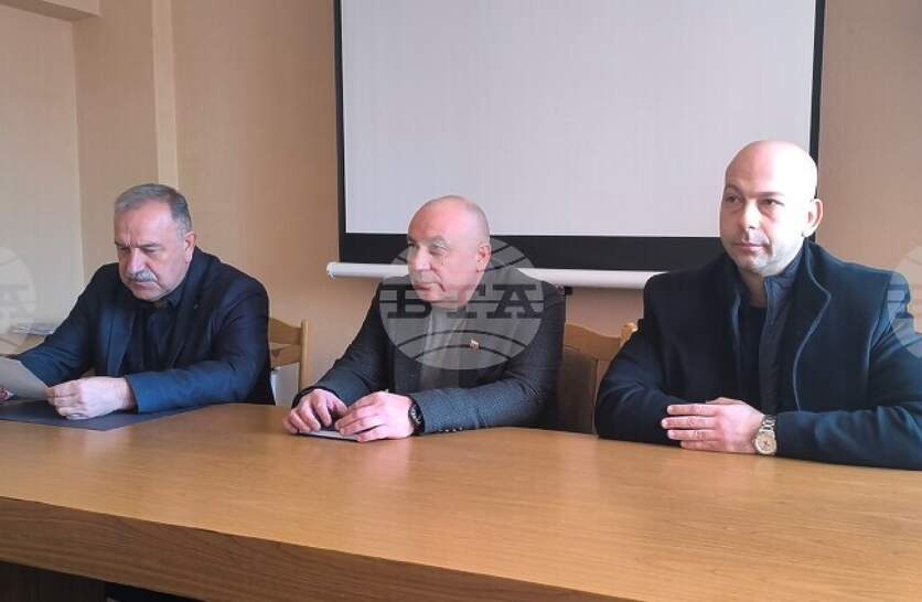 ������ ��������� ����� ����� � ������ �������� �� ��������� ���������� ���������� � ��������